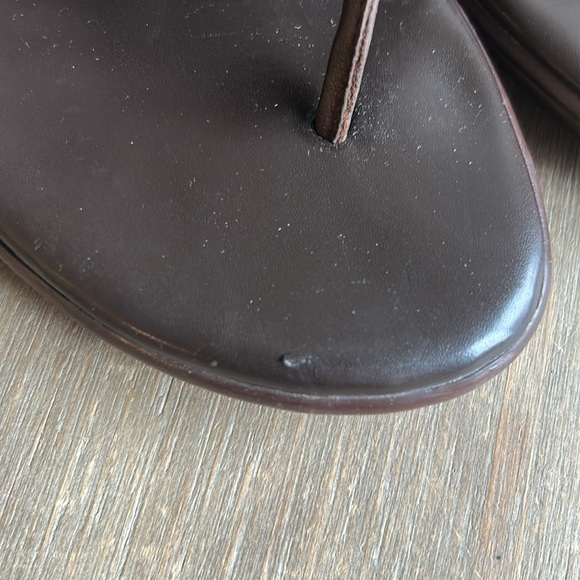 Earth Spirit Flip Flop Dark Brown Sandals with Flower Genuine Leather Size 6 - Picture 5 of 16